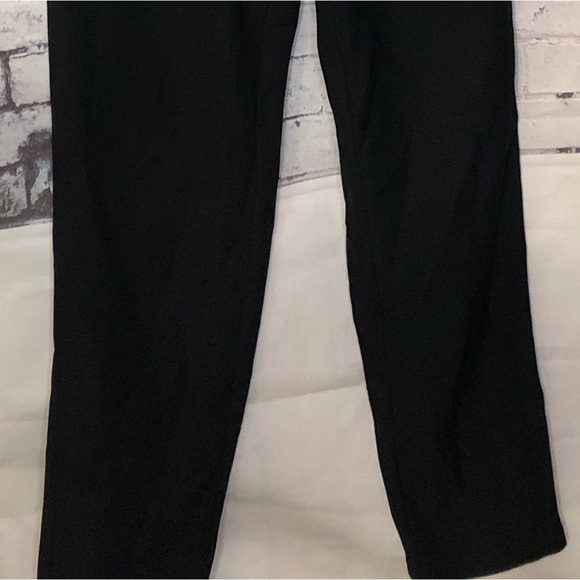 Forever21 black romper - Picture 3 of 10